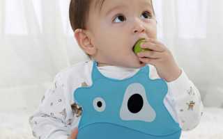 Готовые выкройки и порядок пошива слюнявчиков для новорожденных собственноручно