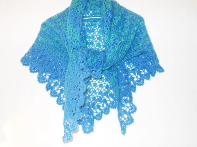 Особенности вязки платка из махера