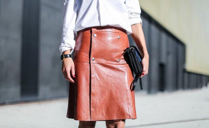 как погладить кожаные изделия